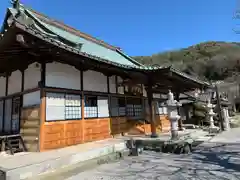 明鏡山龍雲寺の本殿