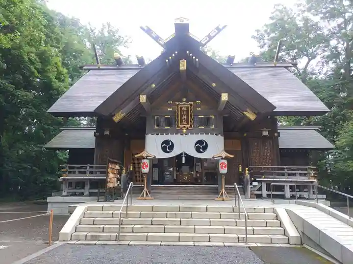 旭川神社の本殿・本堂