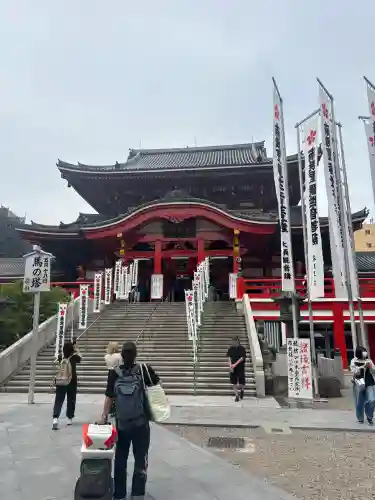 大須観音 （北野山真福寺宝生院）の{uncategorized: "未分類", other: "その他", undefined: "問題あり", building: "その他建物", grave: "お墓", sacred_gate: "鳥居", guardian: "狛犬", statue: "像", buddha: "仏像", history: "歴史", nature: "自然", garden: "庭園", animal: "動物", pagoda: "塔", temizu: "手水舎", mountain_gate: "山門・神門", sanctuary: "本殿・本堂", subordinate: "末社・摂社", art: "芸術", scenery: "景色", jizo: "地蔵", ema: "絵馬", goshuin: "御朱印", omikuji: "おみくじ", items: "授与品その他", amulet: "お守り", goshuincho: "御朱印帳", eats: "食事", festival: "お祭り", votive_dance: "神楽", shichigosan: "七五三参", wedding: "結婚式", experience: "体験その他", initially: "初詣", around: "周辺", anti_infection: "感染症対策"}