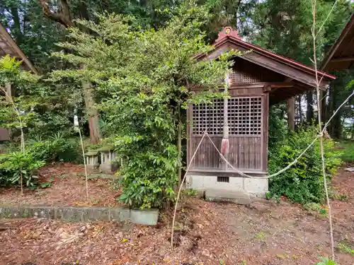 八雲神社の末社