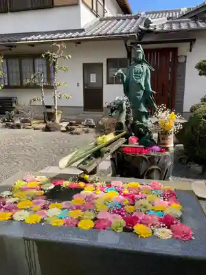 多聞寺の手水舎