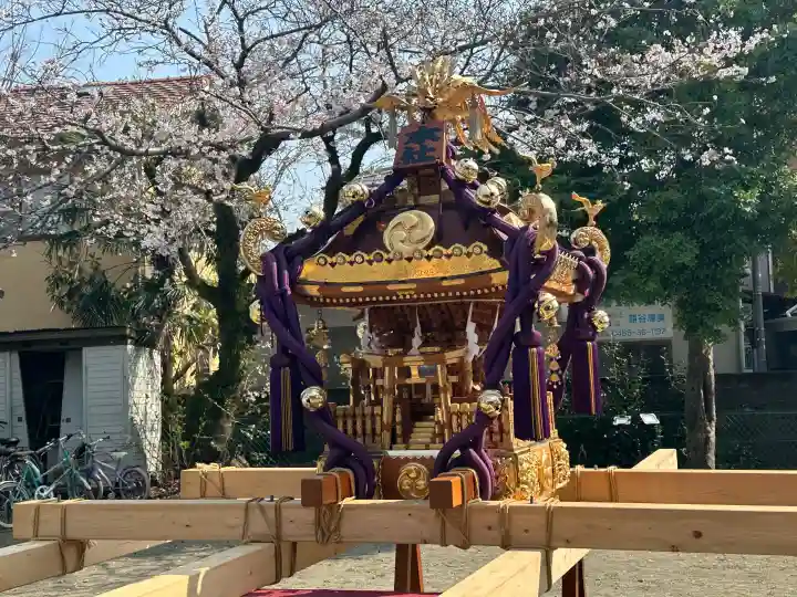 飯田神社の{uncategorized: "未分類", other: "その他", undefined: "問題あり", building: "その他建物", grave: "お墓", sacred_gate: "鳥居", guardian: "狛犬", statue: "像", buddha: "仏像", history: "歴史", nature: "自然", garden: "庭園", animal: "動物", pagoda: "塔", temizu: "手水舎", mountain_gate: "山門・神門", sanctuary: "本殿・本堂", subordinate: "末社・摂社", art: "芸術", scenery: "景色", jizo: "地蔵", ema: "絵馬", goshuin: "御朱印", omikuji: "おみくじ", items: "授与品その他", amulet: "お守り", goshuincho: "御朱印帳", eats: "食事", festival: "お祭り", votive_dance: "神楽", shichigosan: "七五三参", wedding: "結婚式", experience: "体験その他", initially: "初詣", around: "周辺", anti_infection: "感染症対策"}