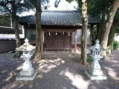 進雄神社の本殿