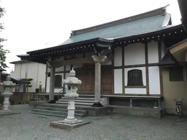 貞性寺の本殿・本堂