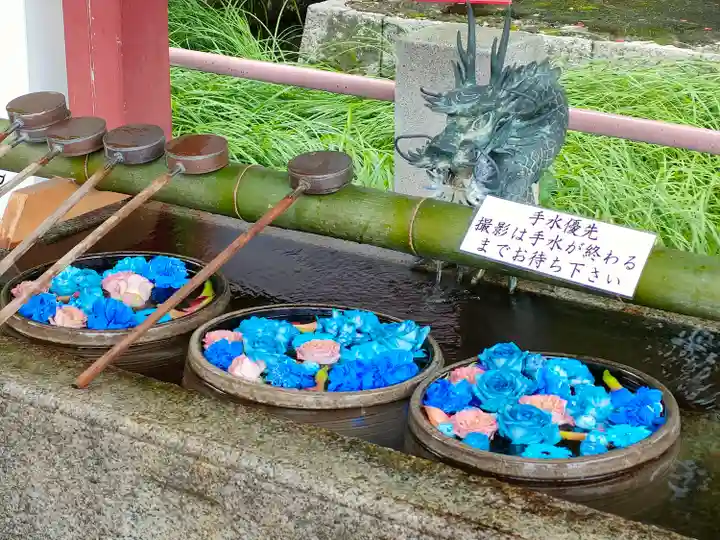 津島神社の手水舎