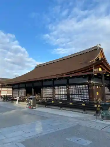 東寺（教王護国寺）の{uncategorized: "未分類", other: "その他", undefined: "問題あり", building: "その他建物", grave: "お墓", sacred_gate: "鳥居", guardian: "狛犬", statue: "像", buddha: "仏像", history: "歴史", nature: "自然", garden: "庭園", animal: "動物", pagoda: "塔", temizu: "手水舎", mountain_gate: "山門・神門", sanctuary: "本殿・本堂", subordinate: "末社・摂社", art: "芸術", scenery: "景色", jizo: "地蔵", ema: "絵馬", goshuin: "御朱印", omikuji: "おみくじ", items: "授与品その他", amulet: "お守り", goshuincho: "御朱印帳", eats: "食事", festival: "お祭り", votive_dance: "神楽", shichigosan: "七五三参", wedding: "結婚式", experience: "体験その他", initially: "初詣", around: "周辺", anti_infection: "感染症対策"}