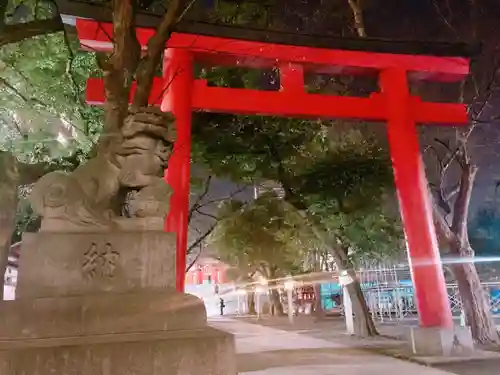 花園神社の鳥居