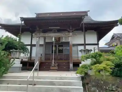 長福寺の本殿・本堂