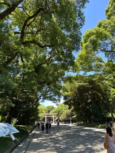 明治神宮の{uncategorized: "未分類", other: "その他", undefined: "問題あり", building: "その他建物", grave: "お墓", sacred_gate: "鳥居", guardian: "狛犬", statue: "像", buddha: "仏像", history: "歴史", nature: "自然", garden: "庭園", animal: "動物", pagoda: "塔", temizu: "手水舎", mountain_gate: "山門・神門", sanctuary: "本殿・本堂", subordinate: "末社・摂社", art: "芸術", scenery: "景色", jizo: "地蔵", ema: "絵馬", goshuin: "御朱印", omikuji: "おみくじ", items: "授与品その他", amulet: "お守り", goshuincho: "御朱印帳", eats: "食事", festival: "お祭り", votive_dance: "神楽", shichigosan: "七五三参", wedding: "結婚式", experience: "体験その他", initially: "初詣", around: "周辺", anti_infection: "感染症対策"}