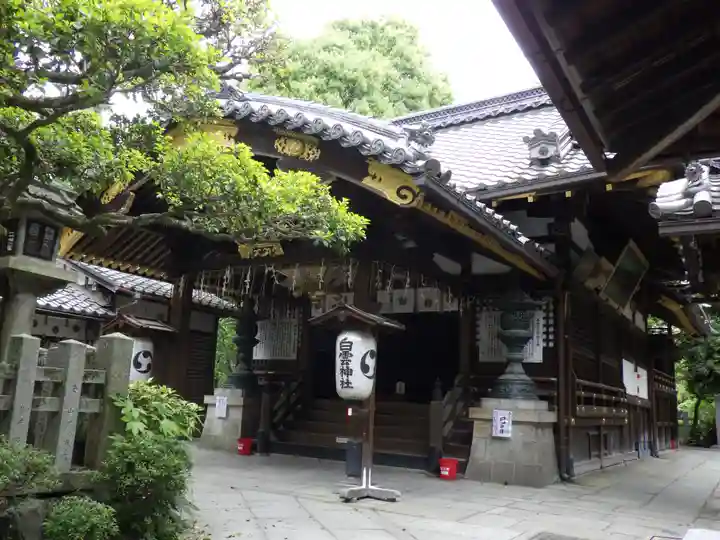 白雲神社の本殿・本堂