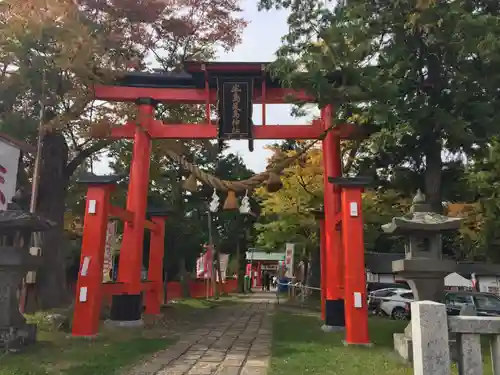 生島足島神社の鳥居