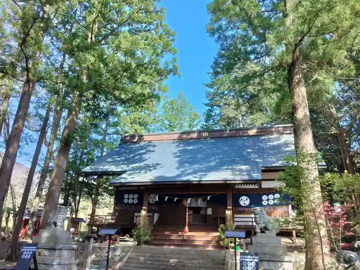 山家神社の本殿・本堂