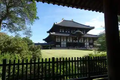 東大寺の本殿・本堂