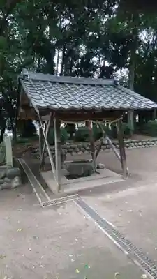 託美神社の手水舎