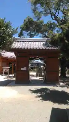 田脇日吉神社の山門・神門