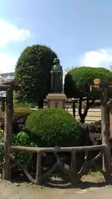 新井薬師(梅照院)の像