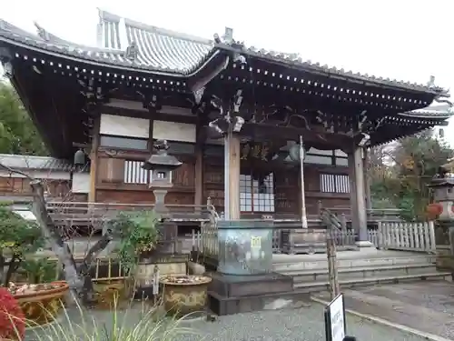 妙蓮寺の本殿・本堂