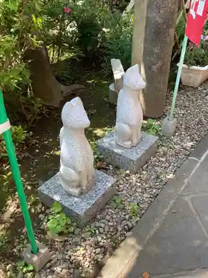 花園稲荷神社の狛犬