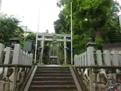 片瀬諏訪神社の鳥居