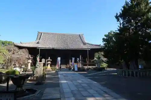 道成寺の本殿・本堂