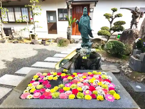 多聞寺の手水舎