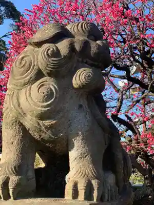 薭田神社の狛犬