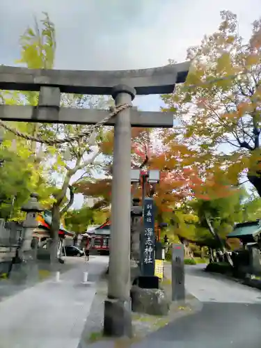 深志神社の{uncategorized: "未分類", other: "その他", undefined: "問題あり", building: "その他建物", grave: "お墓", sacred_gate: "鳥居", guardian: "狛犬", statue: "像", buddha: "仏像", history: "歴史", nature: "自然", garden: "庭園", animal: "動物", pagoda: "塔", temizu: "手水舎", mountain_gate: "山門・神門", sanctuary: "本殿・本堂", subordinate: "末社・摂社", art: "芸術", scenery: "景色", jizo: "地蔵", ema: "絵馬", goshuin: "御朱印", omikuji: "おみくじ", items: "授与品その他", amulet: "お守り", goshuincho: "御朱印帳", eats: "食事", festival: "お祭り", votive_dance: "神楽", shichigosan: "七五三参", wedding: "結婚式", experience: "体験その他", initially: "初詣", around: "周辺", anti_infection: "感染症対策"}