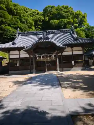 加茂神社の{uncategorized: "未分類", other: "その他", undefined: "問題あり", building: "その他建物", grave: "お墓", sacred_gate: "鳥居", guardian: "狛犬", statue: "像", buddha: "仏像", history: "歴史", nature: "自然", garden: "庭園", animal: "動物", pagoda: "塔", temizu: "手水舎", mountain_gate: "山門・神門", sanctuary: "本殿・本堂", subordinate: "末社・摂社", art: "芸術", scenery: "景色", jizo: "地蔵", ema: "絵馬", goshuin: "御朱印", omikuji: "おみくじ", items: "授与品その他", amulet: "お守り", goshuincho: "御朱印帳", eats: "食事", festival: "お祭り", votive_dance: "神楽", shichigosan: "七五三参", wedding: "結婚式", experience: "体験その他", initially: "初詣", around: "周辺", anti_infection: "感染症対策"}