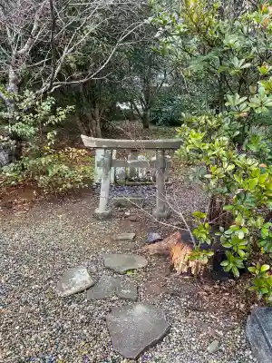 櫻井子安神社の{uncategorized: "未分類", other: "その他", undefined: "問題あり", building: "その他建物", grave: "お墓", sacred_gate: "鳥居", guardian: "狛犬", statue: "像", buddha: "仏像", history: "歴史", nature: "自然", garden: "庭園", animal: "動物", pagoda: "塔", temizu: "手水舎", mountain_gate: "山門・神門", sanctuary: "本殿・本堂", subordinate: "末社・摂社", art: "芸術", scenery: "景色", jizo: "地蔵", ema: "絵馬", goshuin: "御朱印", omikuji: "おみくじ", items: "授与品その他", amulet: "お守り", goshuincho: "御朱印帳", eats: "食事", festival: "お祭り", votive_dance: "神楽", shichigosan: "七五三参", wedding: "結婚式", experience: "体験その他", initially: "初詣", around: "周辺", anti_infection: "感染症対策"}