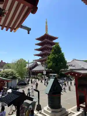 浅草神社の塔