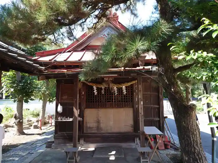 城山稲荷神社の本殿