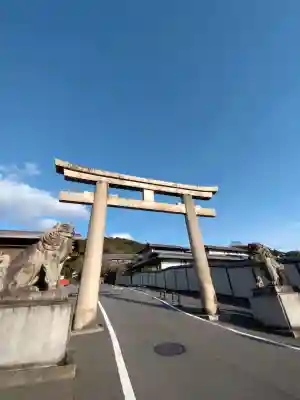 京都霊山護國神社の{uncategorized: "未分類", other: "その他", undefined: "問題あり", building: "その他建物", grave: "お墓", sacred_gate: "鳥居", guardian: "狛犬", statue: "像", buddha: "仏像", history: "歴史", nature: "自然", garden: "庭園", animal: "動物", pagoda: "塔", temizu: "手水舎", mountain_gate: "山門・神門", sanctuary: "本殿・本堂", subordinate: "末社・摂社", art: "芸術", scenery: "景色", jizo: "地蔵", ema: "絵馬", goshuin: "御朱印", omikuji: "おみくじ", items: "授与品その他", amulet: "お守り", goshuincho: "御朱印帳", eats: "食事", festival: "お祭り", votive_dance: "神楽", shichigosan: "七五三参", wedding: "結婚式", experience: "体験その他", initially: "初詣", around: "周辺", anti_infection: "感染症対策"}