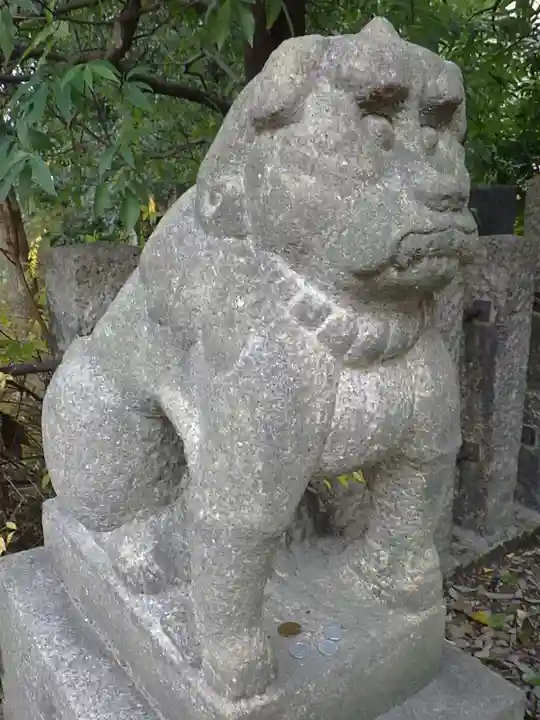 田蓑神社の狛犬