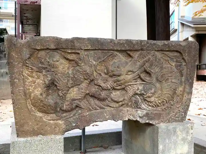 青渭神社の芸術