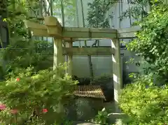 三囲神社の建物その他