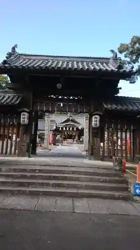 冠纓神社の山門・神門