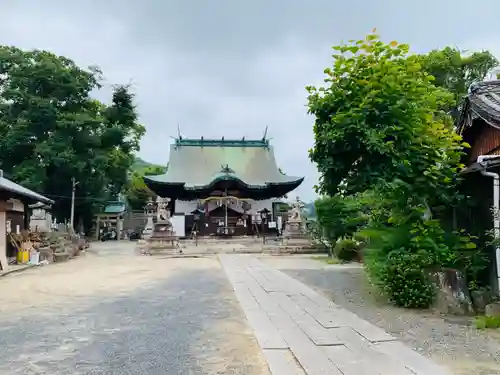 亀山八幡宮の本殿