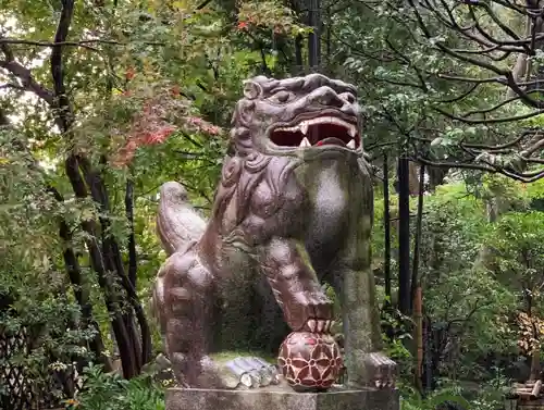 岩槻久伊豆神社の狛犬