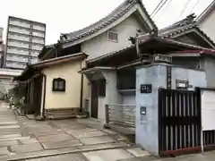 安楽寺の本殿