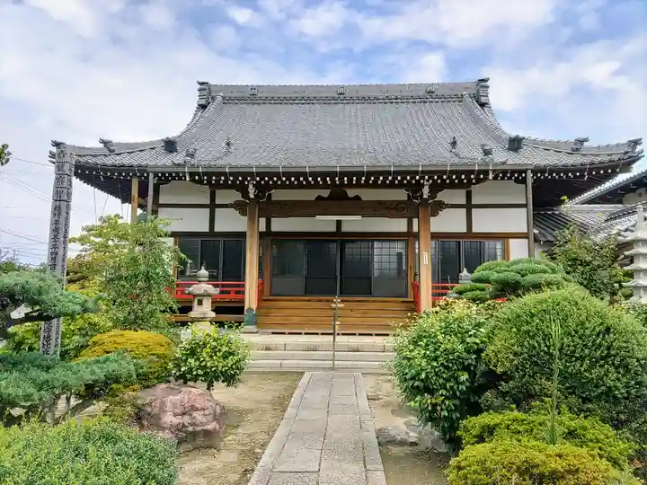 菊泉院の本殿・本堂