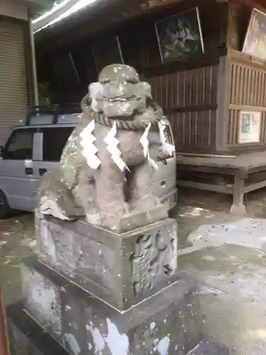 海南神社の狛犬