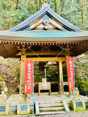 持寳院(多氣山不動尊)の{uncategorized: "未分類", other: "その他", undefined: "問題あり", building: "その他建物", grave: "お墓", sacred_gate: "鳥居", guardian: "狛犬", statue: "像", buddha: "仏像", history: "歴史", nature: "自然", garden: "庭園", animal: "動物", pagoda: "塔", temizu: "手水舎", mountain_gate: "山門・神門", sanctuary: "本殿・本堂", subordinate: "末社・摂社", art: "芸術", scenery: "景色", jizo: "地蔵", ema: "絵馬", goshuin: "御朱印", omikuji: "おみくじ", items: "授与品その他", amulet: "お守り", goshuincho: "御朱印帳", eats: "食事", festival: "お祭り", votive_dance: "神楽", shichigosan: "七五三参", wedding: "結婚式", experience: "体験その他", initially: "初詣", around: "周辺", anti_infection: "感染症対策"}