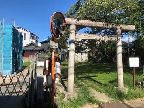 稲荷神社の鳥居