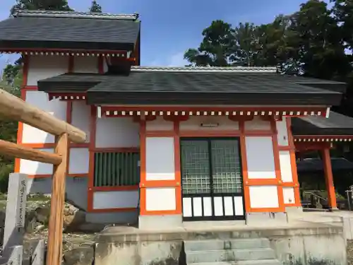 多禰神社の本殿