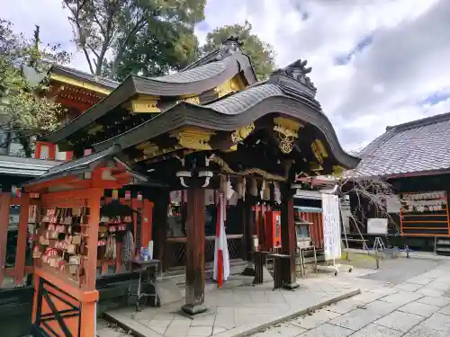 満足稲荷神社の{uncategorized: "未分類", other: "その他", undefined: "問題あり", building: "その他建物", grave: "お墓", sacred_gate: "鳥居", guardian: "狛犬", statue: "像", buddha: "仏像", history: "歴史", nature: "自然", garden: "庭園", animal: "動物", pagoda: "塔", temizu: "手水舎", mountain_gate: "山門・神門", sanctuary: "本殿・本堂", subordinate: "末社・摂社", art: "芸術", scenery: "景色", jizo: "地蔵", ema: "絵馬", goshuin: "御朱印", omikuji: "おみくじ", items: "授与品その他", amulet: "お守り", goshuincho: "御朱印帳", eats: "食事", festival: "お祭り", votive_dance: "神楽", shichigosan: "七五三参", wedding: "結婚式", experience: "体験その他", initially: "初詣", around: "周辺", anti_infection: "感染症対策"}