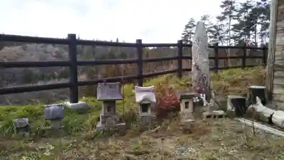摺沢八幡神社の末社・摂社