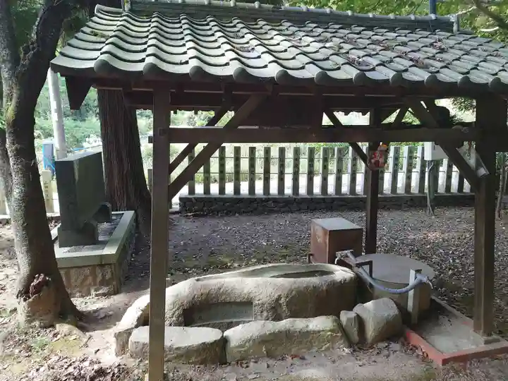 白姫大明神(水神社)の手水舎