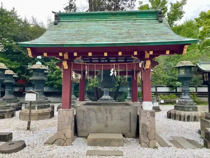 上野東照宮の{uncategorized: "未分類", other: "その他", undefined: "問題あり", building: "その他建物", grave: "お墓", sacred_gate: "鳥居", guardian: "狛犬", statue: "像", buddha: "仏像", history: "歴史", nature: "自然", garden: "庭園", animal: "動物", pagoda: "塔", temizu: "手水舎", mountain_gate: "山門・神門", sanctuary: "本殿・本堂", subordinate: "末社・摂社", art: "芸術", scenery: "景色", jizo: "地蔵", ema: "絵馬", goshuin: "御朱印", omikuji: "おみくじ", items: "授与品その他", amulet: "お守り", goshuincho: "御朱印帳", eats: "食事", festival: "お祭り", votive_dance: "神楽", shichigosan: "七五三参", wedding: "結婚式", experience: "体験その他", initially: "初詣", around: "周辺", anti_infection: "感染症対策"}