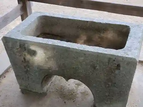 宗賢神社の手水舎