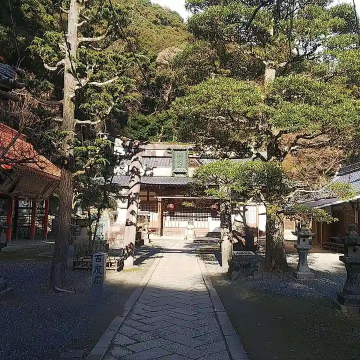 瀧安寺の本殿・本堂